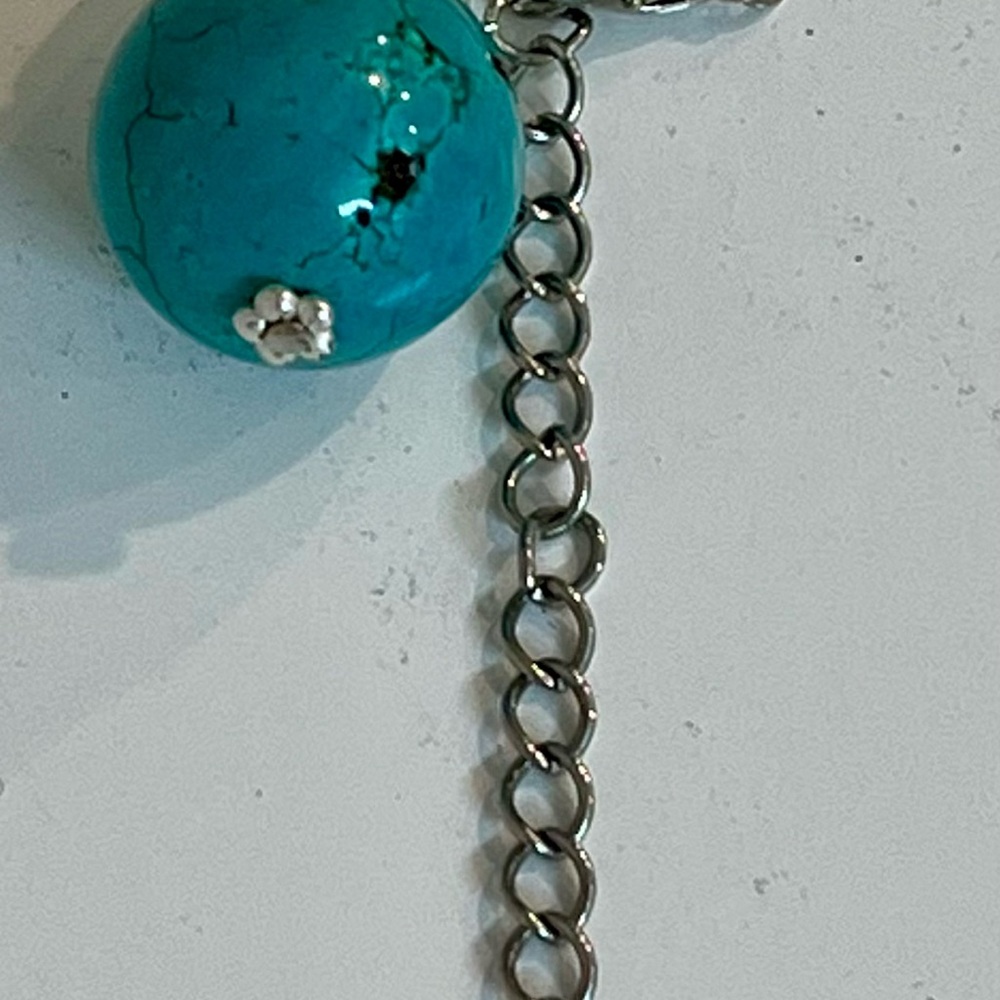 Adjustable Silver-tone Figaro 30” Chain w/ Turquoise Pendulum Pendant. - Picture 3 of 6